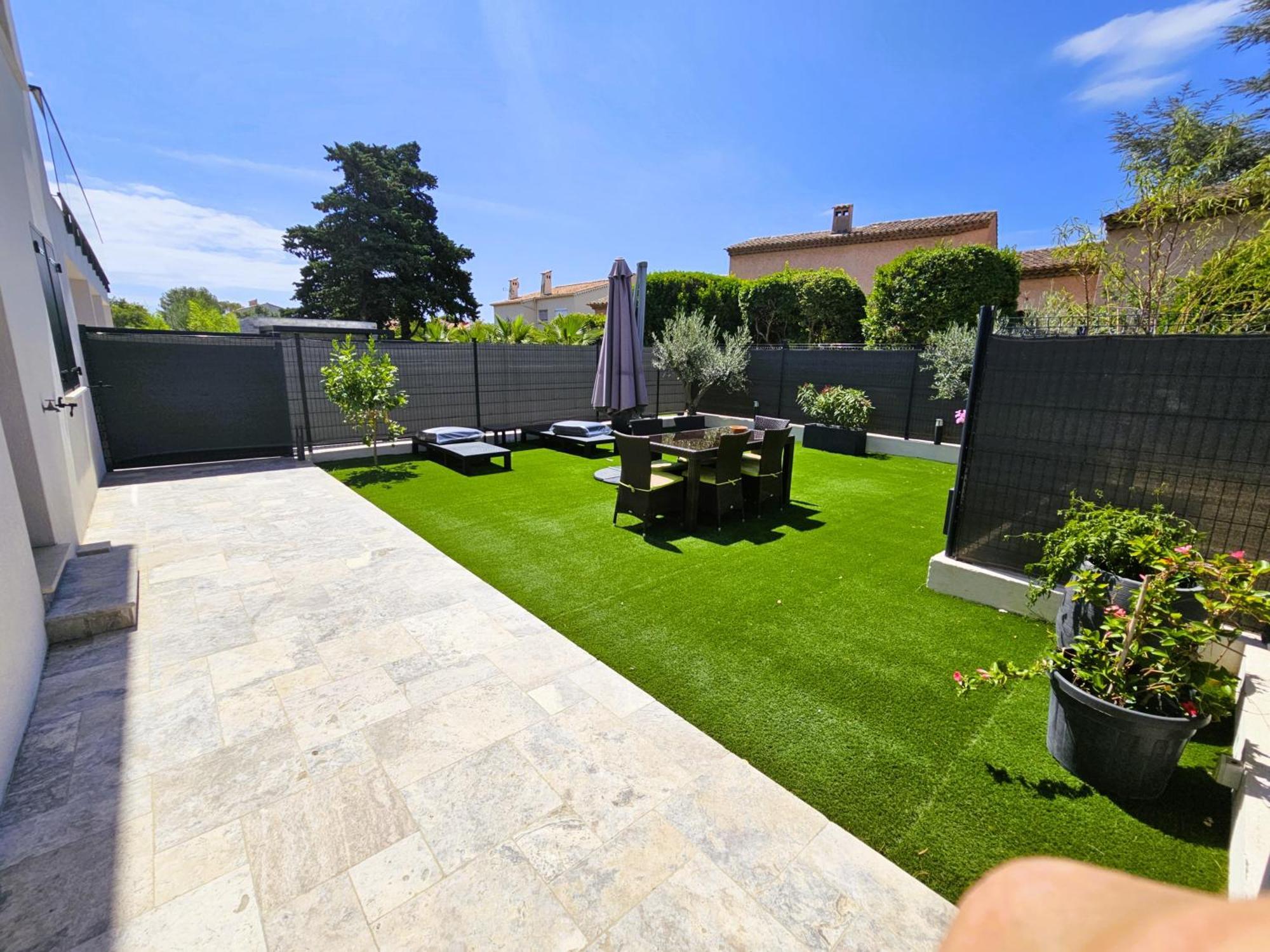 Etoile Du Berger Saint Aygulf 3 Villas Et 4 Appartements Jardin Individuel Et Piscine Chauffee En Saison - La Mer Et Les Plages 450 M 外观 照片