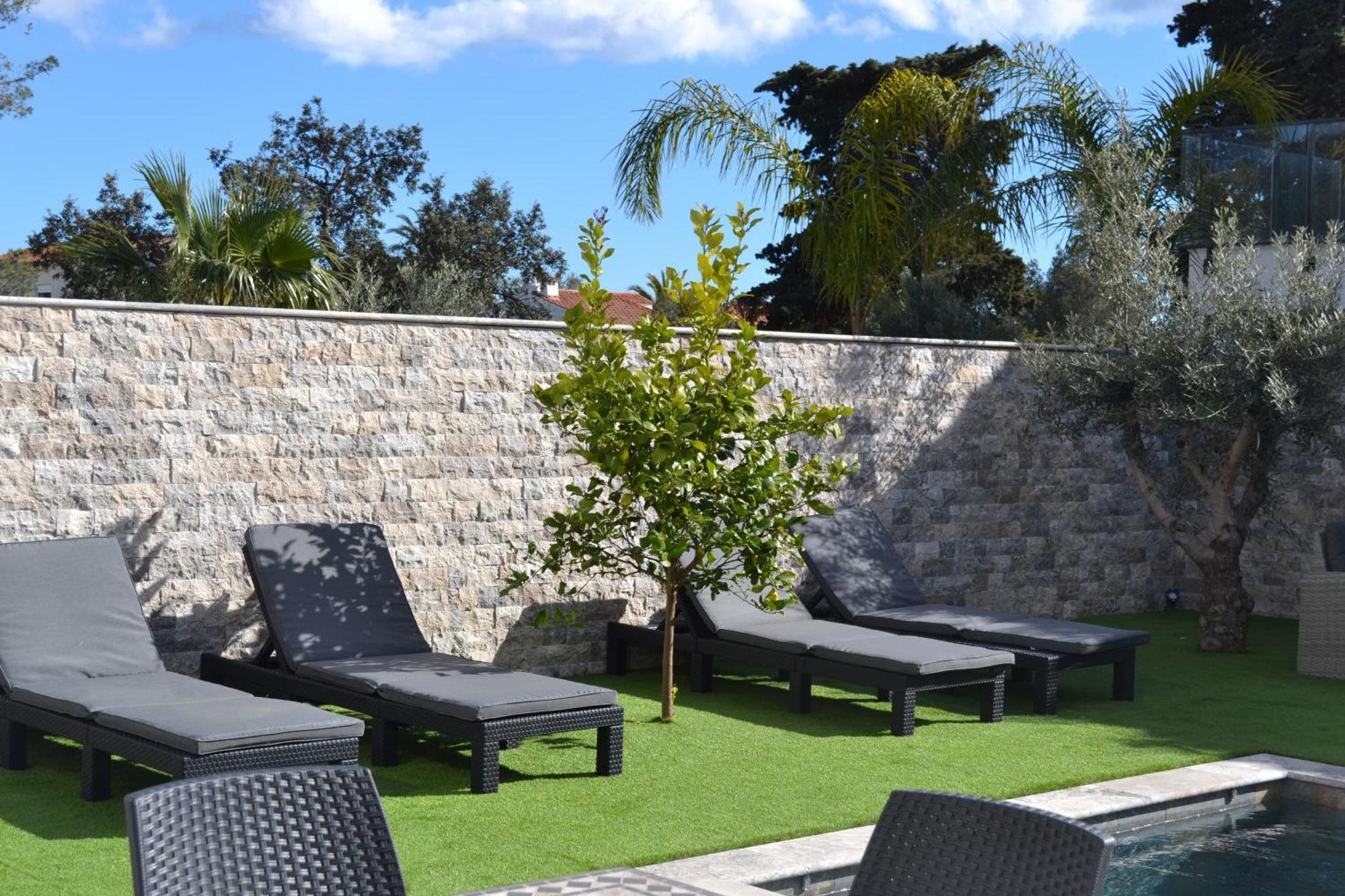 Etoile Du Berger Saint Aygulf 3 Villas Et 4 Appartements Jardin Individuel Et Piscine Chauffee En Saison - La Mer Et Les Plages 450 M 外观 照片