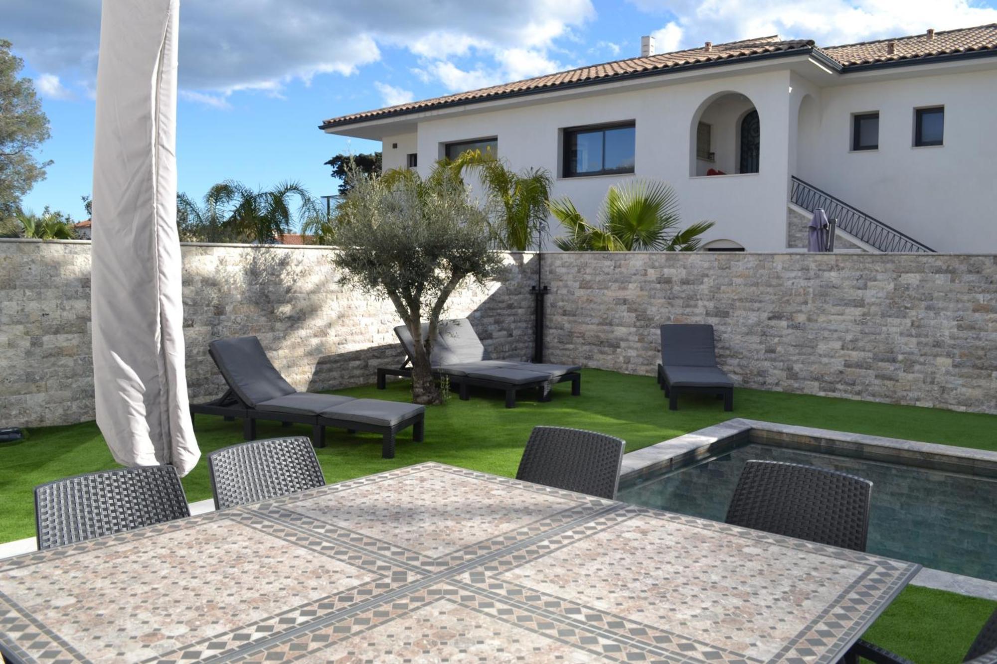 Etoile Du Berger Saint Aygulf 3 Villas Et 4 Appartements Jardin Individuel Et Piscine Chauffee En Saison - La Mer Et Les Plages 450 M 外观 照片